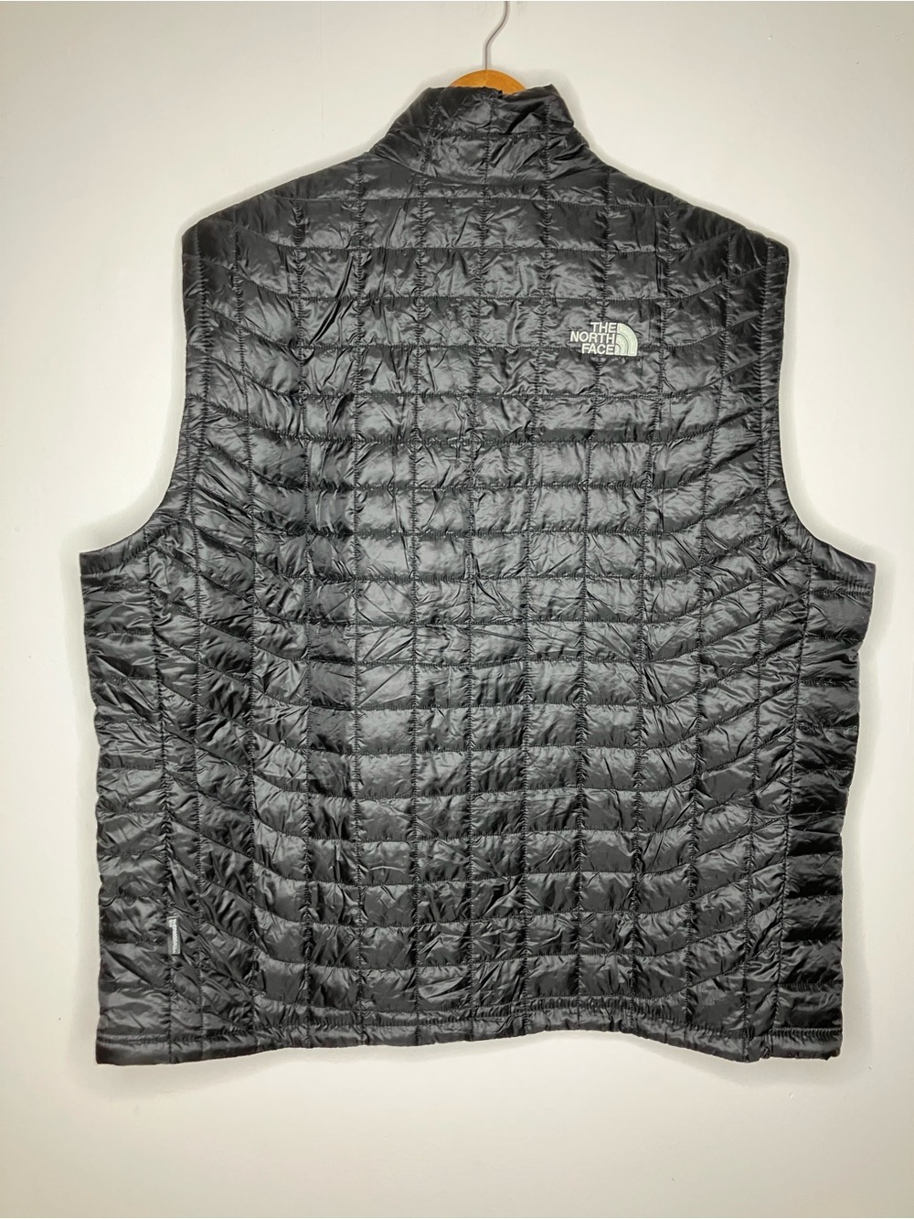 The North Face Black Thermoball Trekker Quilted Men's Vest Jacket Company Logo - Picture 9 of 10
